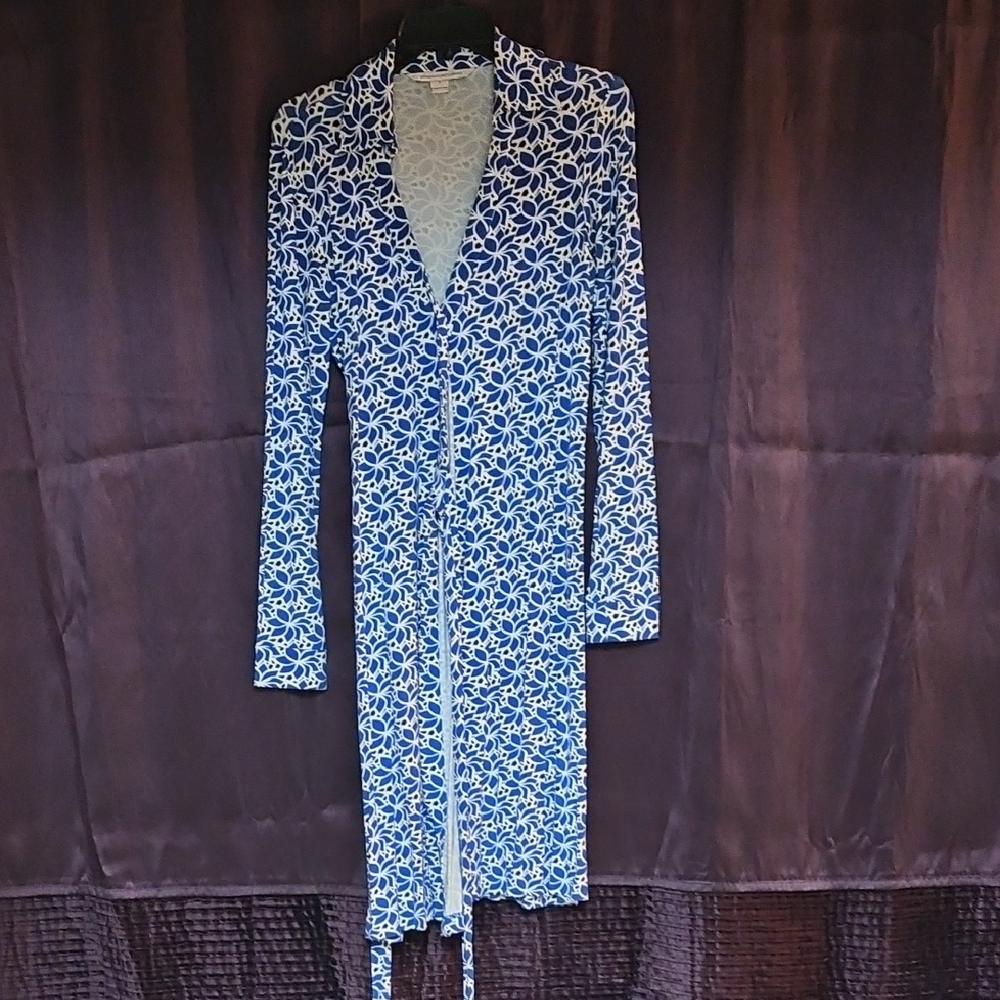 Diane Von Furstenberg Blue and White Long Sleeve Dress